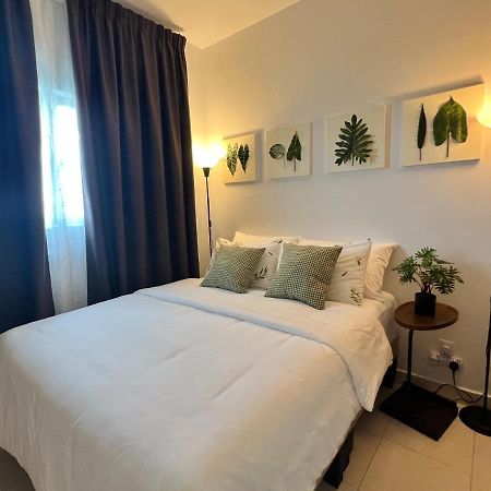 High Flyer Klia At Alanis Residence Kota Warisan Сепанг Екстериор снимка