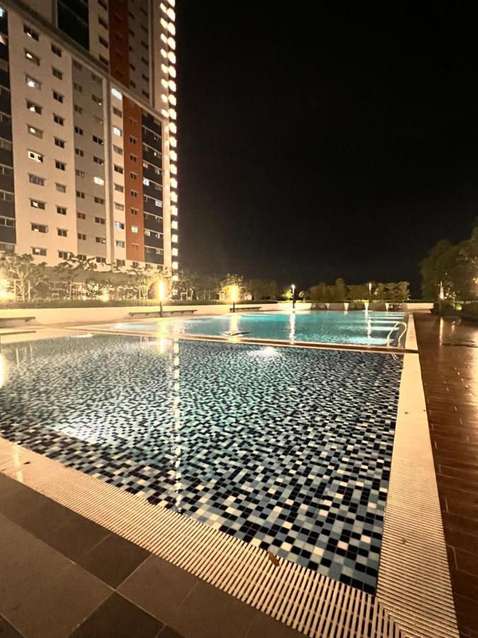 High Flyer Klia At Alanis Residence Kota Warisan Сепанг Екстериор снимка